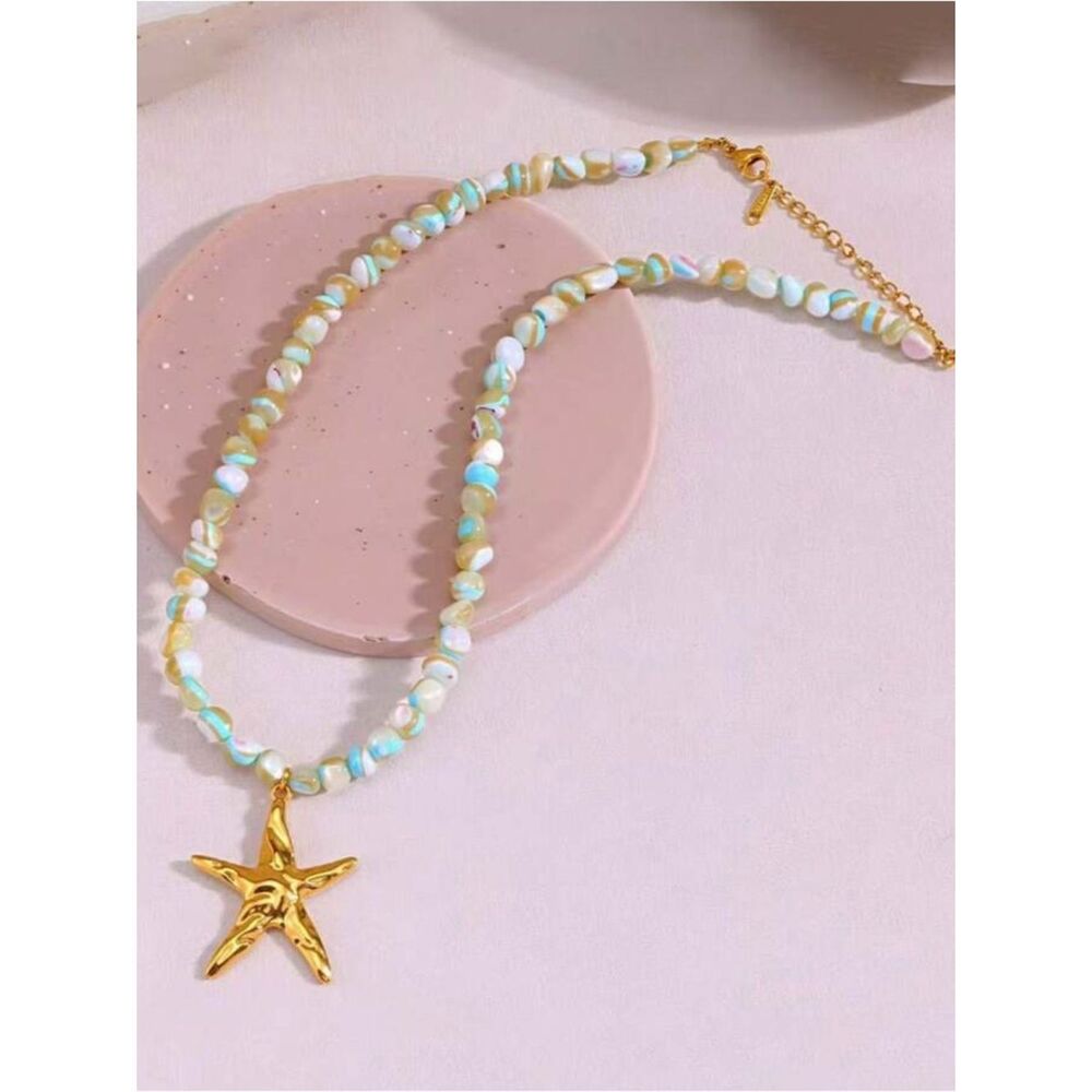 Starfish Pendant Green Pearl Beaded Necklace A1767 - Picture 2 of 3